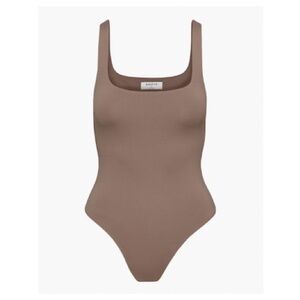 Aritzia - Babaton Contour Tank Body Suit